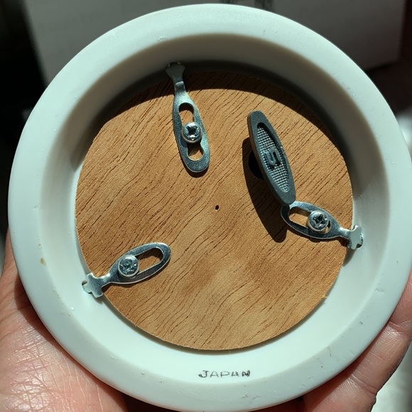 Unique hard to find Dove musical box with the song "Love Story", made in Japan - Picture 7 of 9